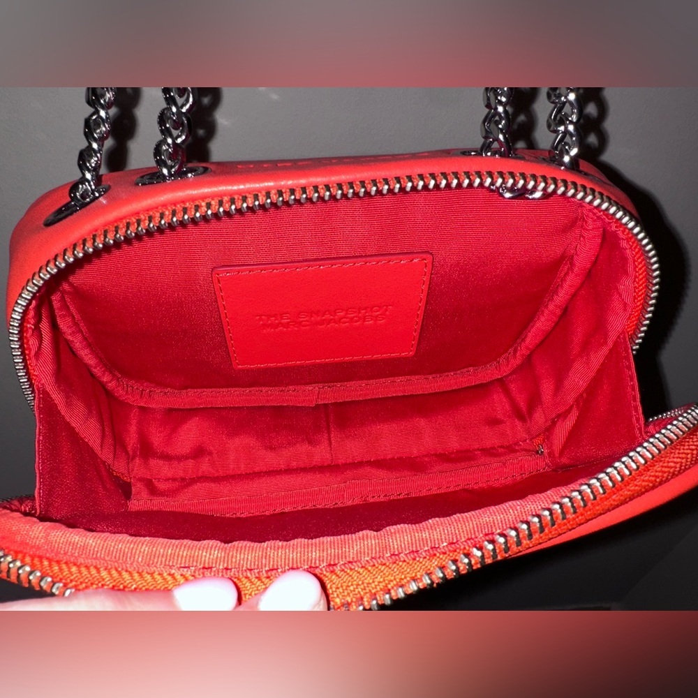 NWOT Marc Jacobs Red DTM (Dye to Match) Snapshot Camera Bag. MSRP$325.00 - Picture 11 of 15
